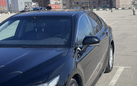 Toyota Camry, 2020 год, 2 350 000 рублей, 2 фотография