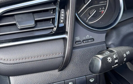 Toyota Camry, 2020 год, 2 350 000 рублей, 15 фотография