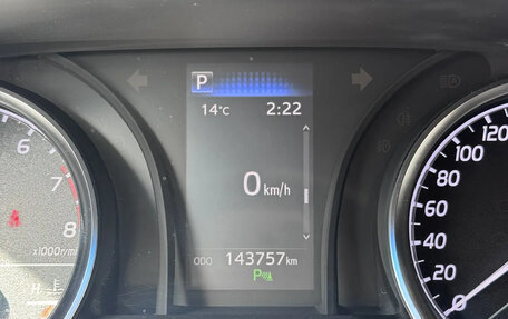 Toyota Camry, 2020 год, 2 350 000 рублей, 14 фотография