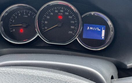 Renault Logan II, 2015 год, 430 000 рублей, 8 фотография