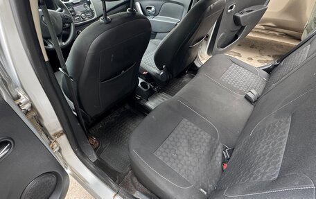 Renault Logan II, 2015 год, 430 000 рублей, 11 фотография