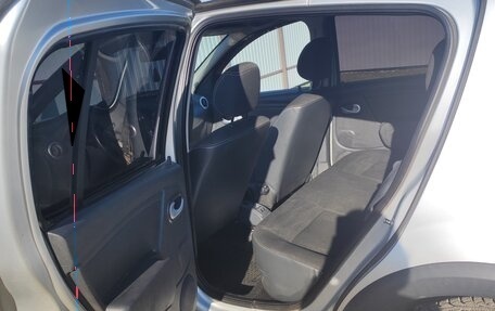 Renault Sandero I, 2013 год, 650 000 рублей, 3 фотография