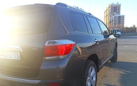 Toyota Highlander III, 2013 год, 1 950 000 рублей, 5 фотография