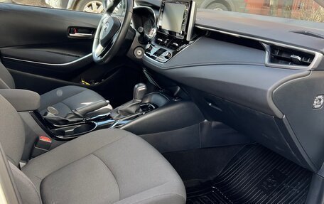 Toyota Corolla, 2021 год, 2 330 000 рублей, 10 фотография