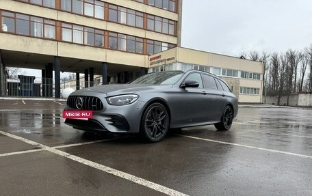 Mercedes-Benz E-Класс AMG, 2022 год, 8 980 000 рублей, 6 фотография