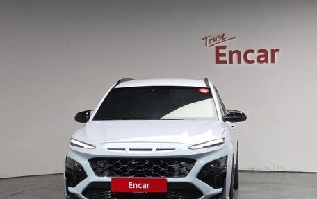 Hyundai Kona I, 2022 год, 1 610 002 рублей, 2 фотография