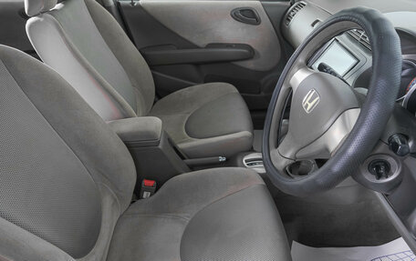 Honda Fit III, 2005 год, 549 000 рублей, 12 фотография