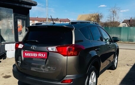 Toyota RAV4, 2013 год, 1 950 000 рублей, 5 фотография