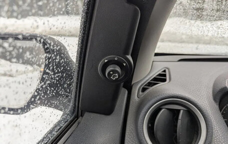 Ford Fiesta, 2007 год, 350 000 рублей, 12 фотография