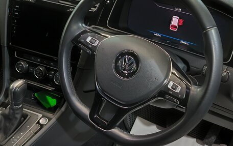 Volkswagen Golf VII, 2018 год, 1 650 000 рублей, 12 фотография