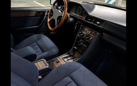 Mercedes-Benz E-Класс, 1993 год, 1 000 000 рублей, 6 фотография