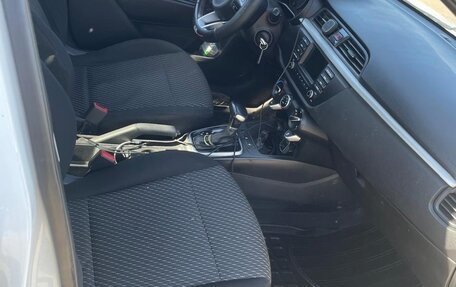 KIA Rio IV, 2018 год, 625 000 рублей, 5 фотография