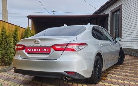 Toyota Camry, 2018 год, 2 530 000 рублей, 4 фотография