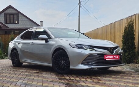 Toyota Camry, 2018 год, 2 530 000 рублей, 6 фотография