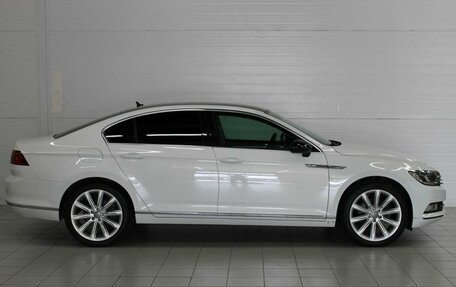 Volkswagen Passat B8 рестайлинг, 2018 год, 2 100 000 рублей, 7 фотография