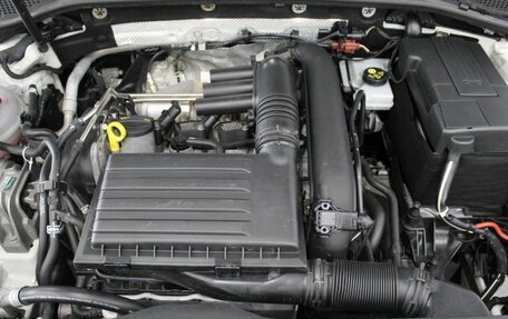 Volkswagen Passat B8 рестайлинг, 2018 год, 2 100 000 рублей, 13 фотография