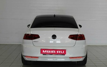 Volkswagen Passat B8 рестайлинг, 2018 год, 2 100 000 рублей, 10 фотография