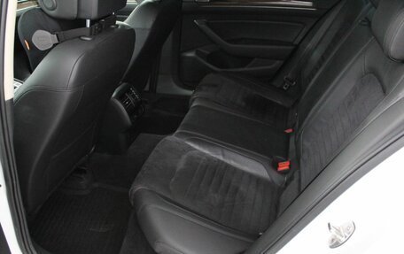 Volkswagen Passat B8 рестайлинг, 2018 год, 2 100 000 рублей, 15 фотография