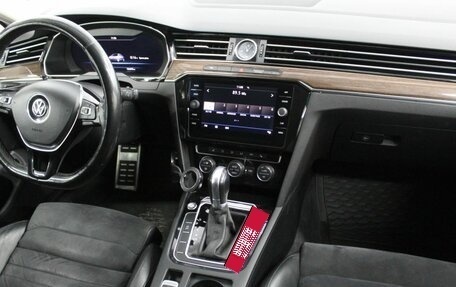 Volkswagen Passat B8 рестайлинг, 2018 год, 2 100 000 рублей, 17 фотография