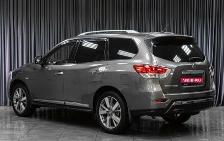 Nissan Pathfinder, 2015 год, 1 649 000 рублей, 2 фотография