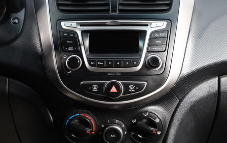 Hyundai Solaris II рестайлинг, 2014 год, 869 000 рублей, 15 фотография