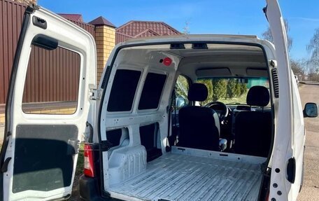 Peugeot Partner II рестайлинг 2, 2011 год, 630 000 рублей, 4 фотография