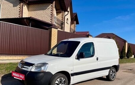 Peugeot Partner II рестайлинг 2, 2011 год, 630 000 рублей, 2 фотография