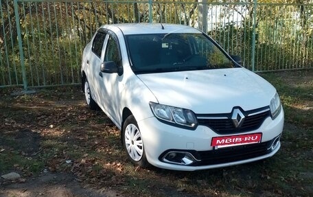 Renault Logan II, 2016 год, 410 000 рублей, 3 фотография