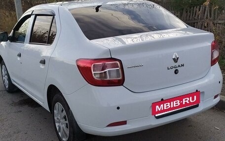 Renault Logan II, 2016 год, 410 000 рублей, 8 фотография