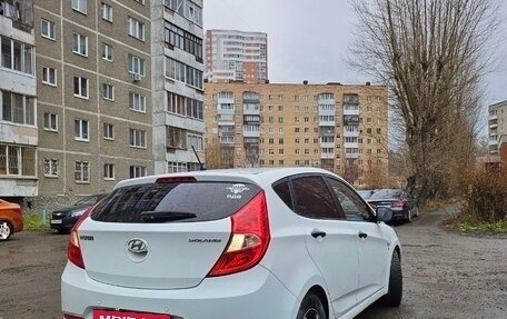 Hyundai Solaris II рестайлинг, 2015 год, 740 000 рублей, 6 фотография