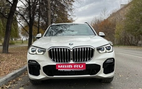 BMW X5, 2018 год, 7 000 000 рублей, 3 фотография