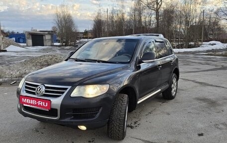 Volkswagen Touareg III, 2008 год, 950 000 рублей, 2 фотография