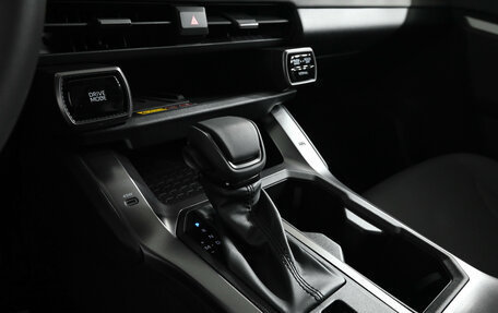 Toyota RAV4, 2025 год, 4 540 000 рублей, 18 фотография