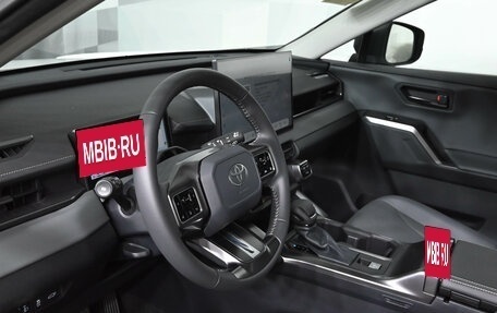 Toyota RAV4, 2025 год, 4 540 000 рублей, 19 фотография