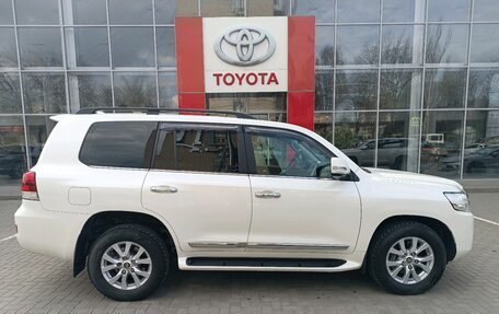 Toyota Land Cruiser 200, 2016 год, 6 500 000 рублей, 4 фотография