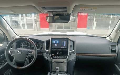 Toyota Land Cruiser 200, 2016 год, 6 500 000 рублей, 10 фотография