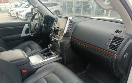 Toyota Land Cruiser 200, 2016 год, 6 500 000 рублей, 12 фотография