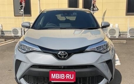 Toyota C-HR I рестайлинг, 2022 год, 1 760 000 рублей, 2 фотография