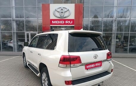 Toyota Land Cruiser 200, 2016 год, 6 500 000 рублей, 7 фотография