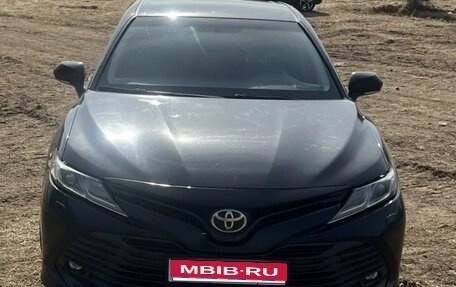 Toyota Camry, 2020 год, 2 500 000 рублей, 1 фотография