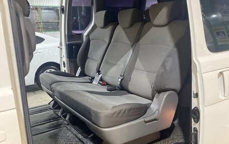 Hyundai H-1 II рестайлинг, 2008 год, 890 000 рублей, 9 фотография