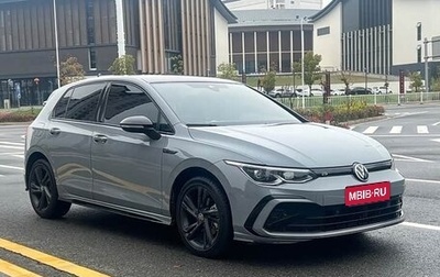 Volkswagen Golf VIII, 2022 год, 1 690 000 рублей, 1 фотография