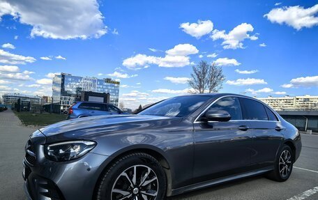 Mercedes-Benz E-Класс, 2021 год, 3 790 000 рублей, 2 фотография