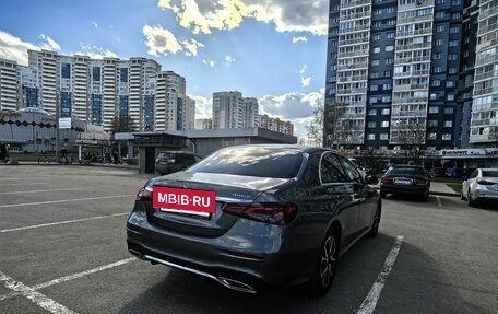 Mercedes-Benz E-Класс, 2021 год, 3 790 000 рублей, 5 фотография