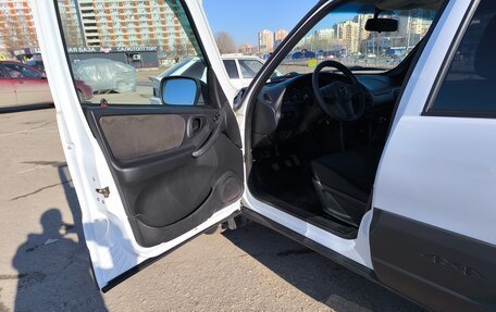 Chevrolet Niva I рестайлинг, 2018 год, 730 000 рублей, 10 фотография