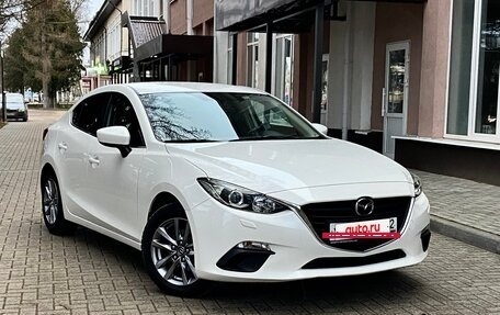 Mazda 3, 2015 год, 1 350 000 рублей, 2 фотография