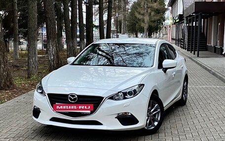 Mazda 3, 2015 год, 1 350 000 рублей, 4 фотография