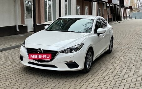 Mazda 3, 2015 год, 1 350 000 рублей, 18 фотография