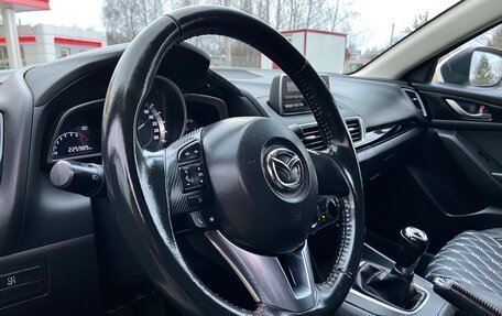 Mazda 3, 2015 год, 1 350 000 рублей, 28 фотография