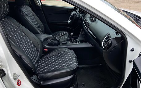 Mazda 3, 2015 год, 1 350 000 рублей, 36 фотография